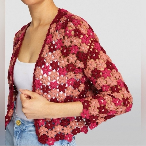 Alice + Olivia Sweaters - Alice + Olivia Anderson Cropped Floral Crochet Cardigan Sweater Size Medium